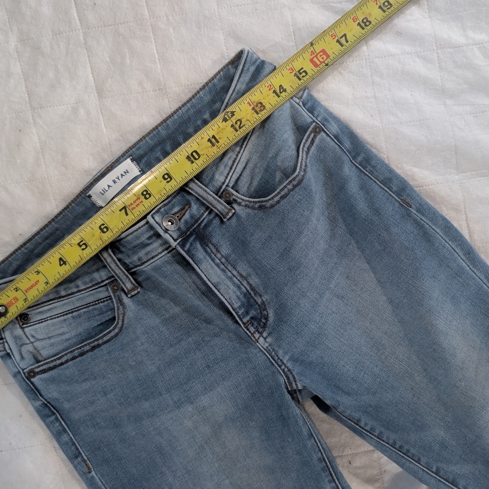 NWOT LILA RYAN Blue Flare Jeans - Picture 7 of 7